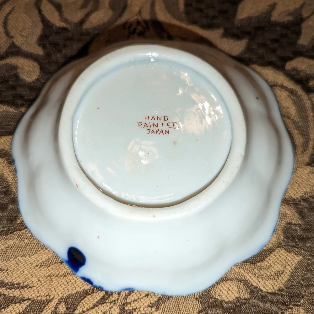 Japanese Porcelain 8pc bowl